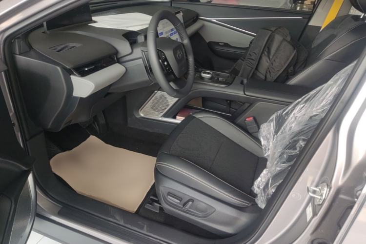 Used Toyota bZ5 2025 Model 630 MAX Smart Driving Edition Driver Seat