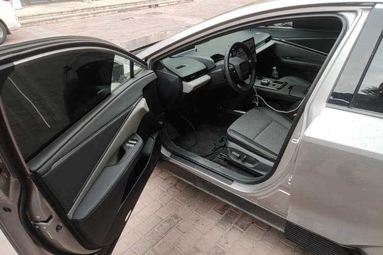 Used Toyota bZ5 2025 Model 550 JOY Driver Seat