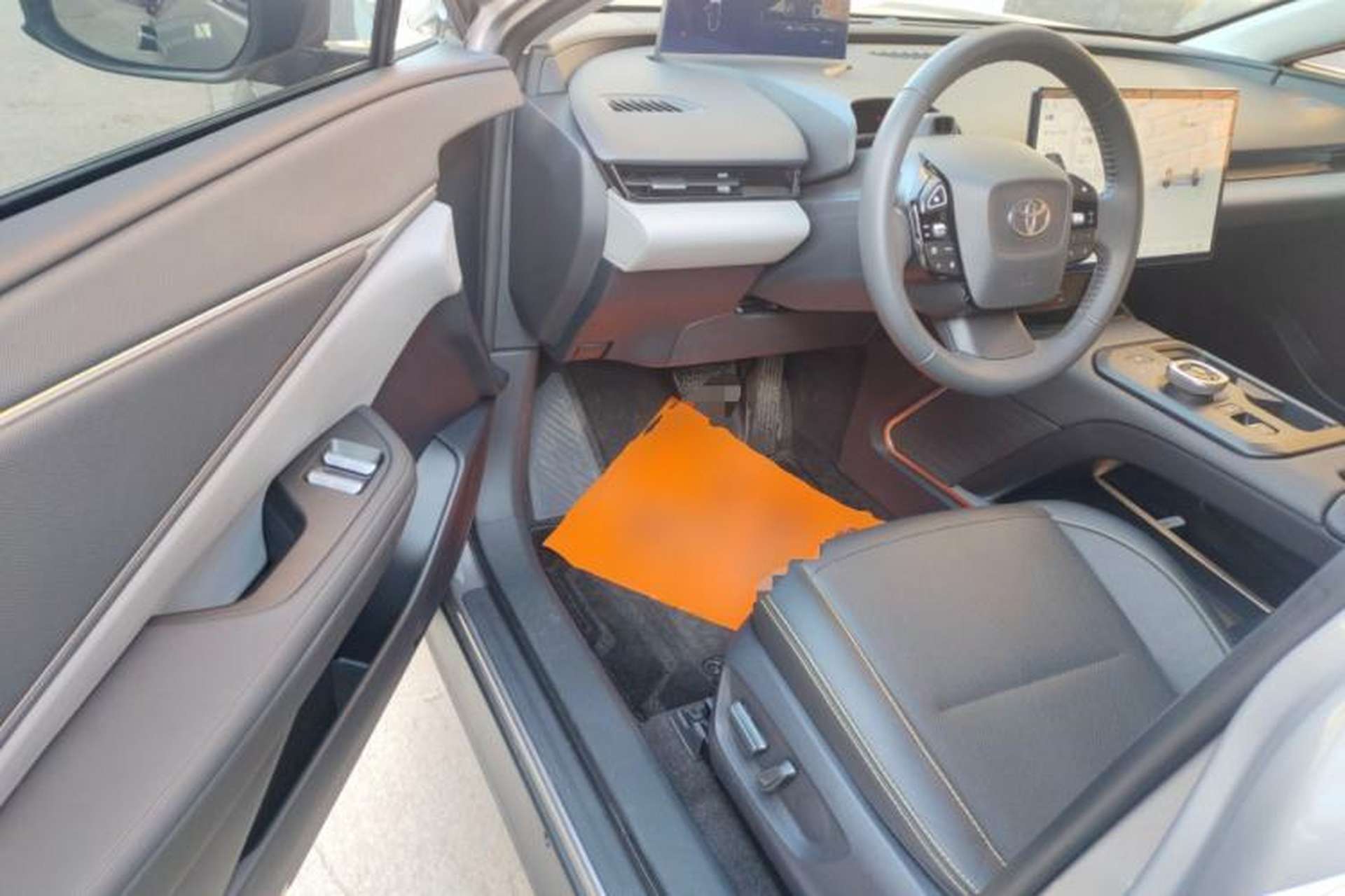 Used Toyota bZ5 2025 Model 550 PRO Driver Seat