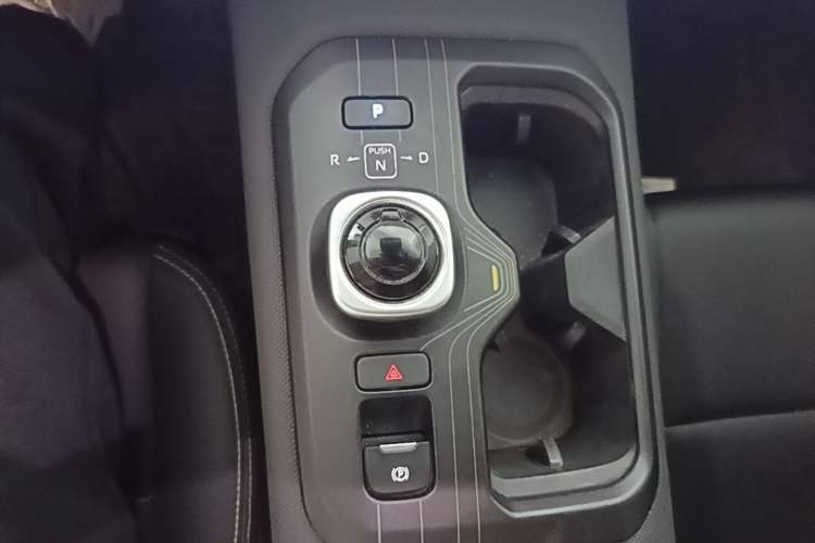 Used Toyota bZ5 2025 Model 550 JOY Gear Lever