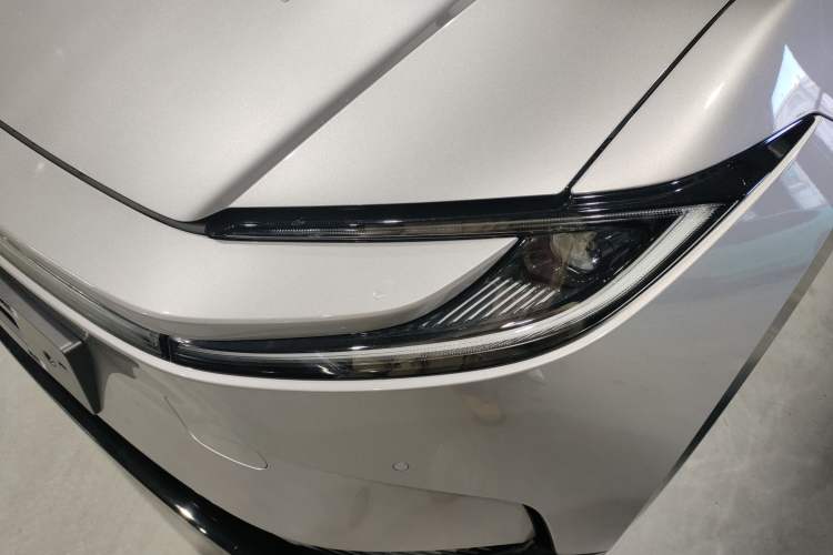 Used Toyota bZ5 2025 Model 550 PRO Left Front Headlight
