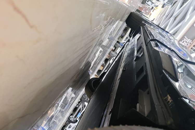 Used Toyota bZ5 2025 Model 550 PRO Left Side Sill