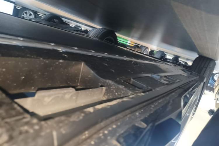 Used Toyota bZ5 2025 Model 550 JOY Left Side Sill