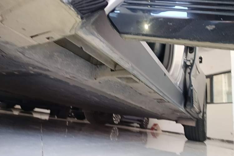 Used Toyota bZ5 2025 Model 550 JOY Left Side Sill