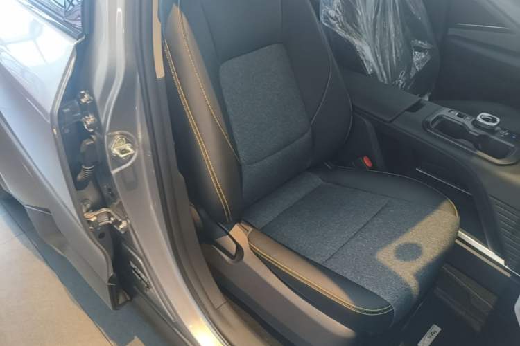 Used Toyota bZ5 2025 Model 550 JOY Right Front Seat
