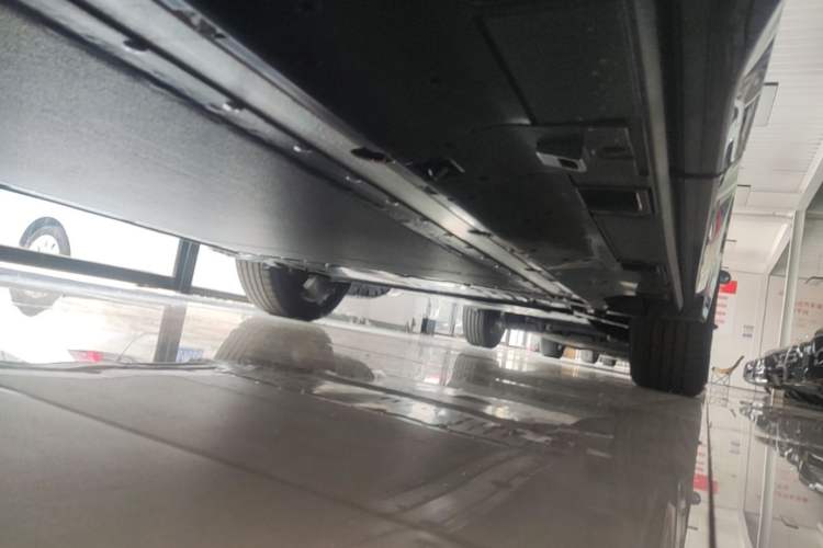Used Toyota bZ5 2025 Model 630 MAX Smart Driving Edition Right Side Sill