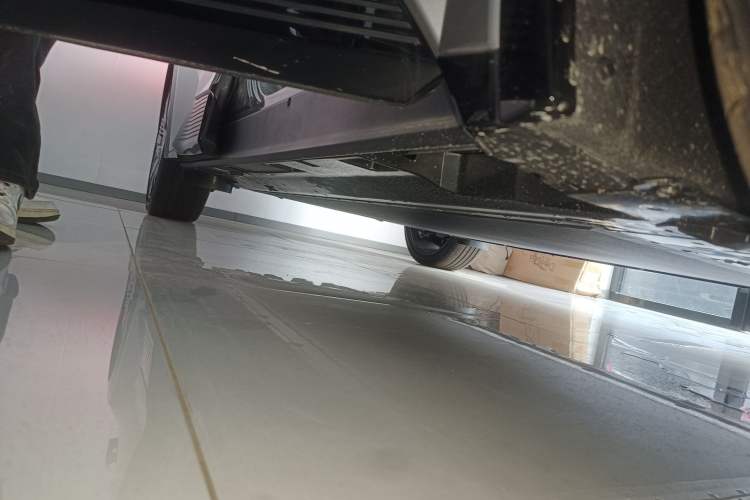 Used Toyota bZ5 2025 Model 630 PRO Smart Driving Edition Right Side Sill