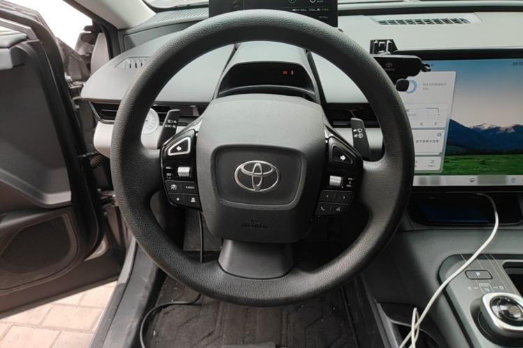 Used Toyota bZ5 2025 Model 550 JOY Steering Wheel