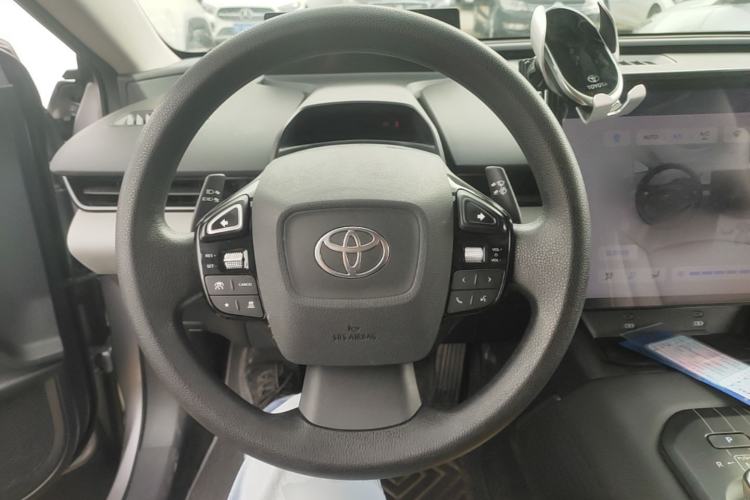 Used Toyota bZ5 2025 Model 550 JOY Steering Wheel