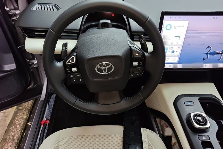 Used Toyota bZ5 2025 Model 550 PRO Steering Wheel