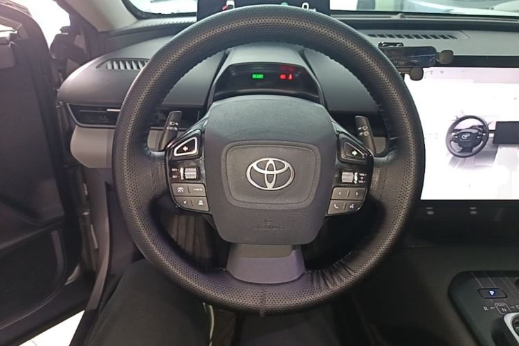 Used Toyota bZ5 2025 Model 550 JOY Steering Wheel