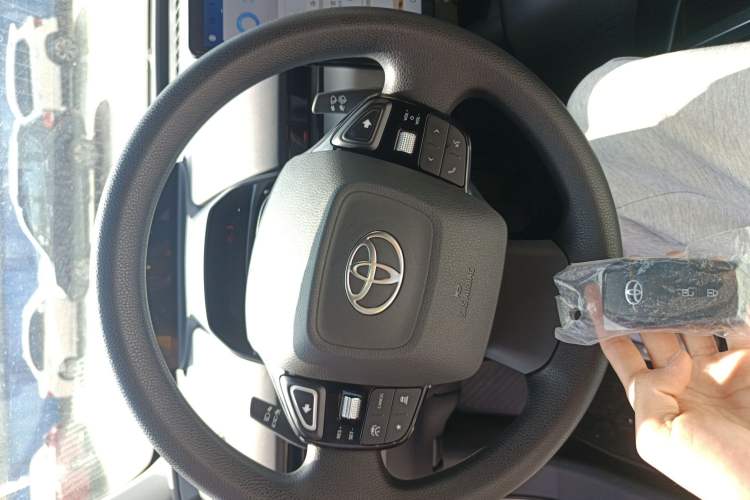 Used Toyota bZ5 2025 Model 550 JOY Vehicle Key