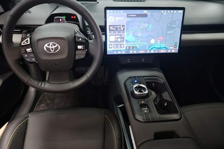 Used Toyota bZ5 2025 Model 550 PRO Smart Driving Edition Center Console