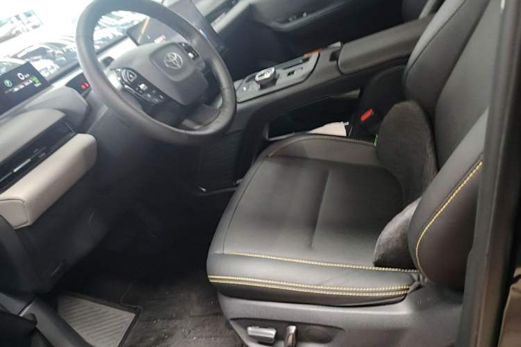 Used Toyota bZ5 2025 Model 550 PRO Smart Driving Edition Left Front Seat