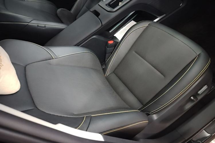 Used Toyota bZ5 2025 Model 550 PRO Smart Driving Edition Right Front Seat
