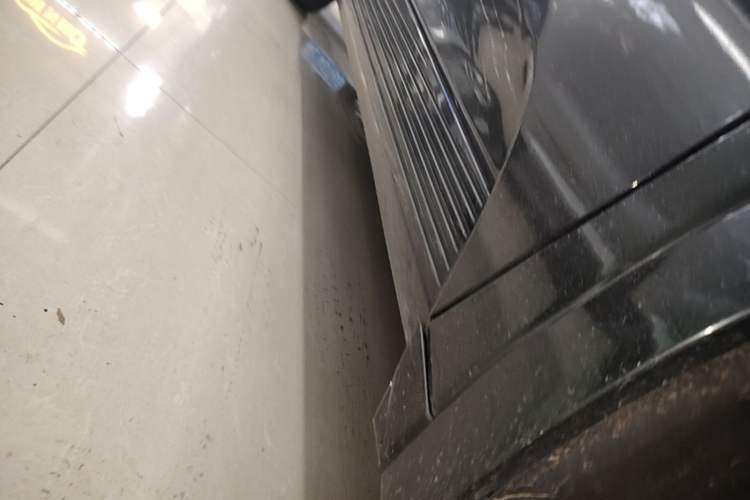 Used Toyota bZ5 2025 Model 550 PRO Smart Driving Edition Right Side Sill