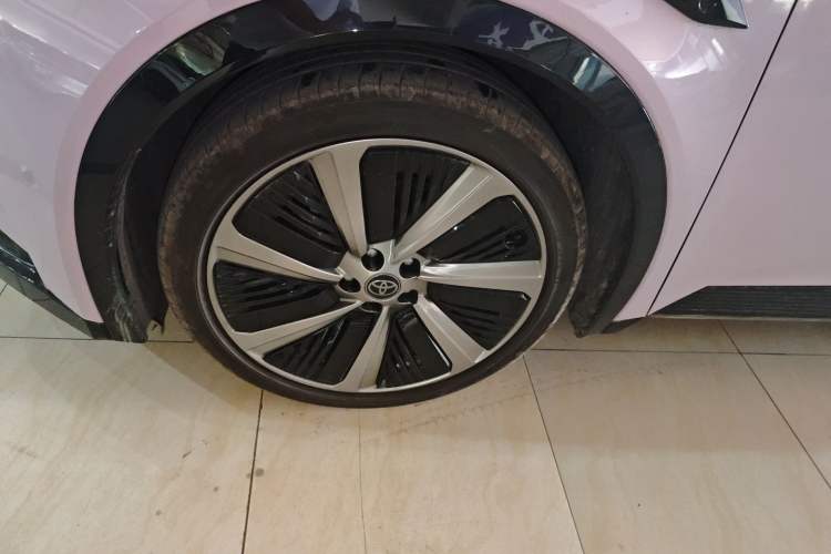 Used Toyota bZ5 2025 Model 550 PRO Smart Driving Edition Exterior 4