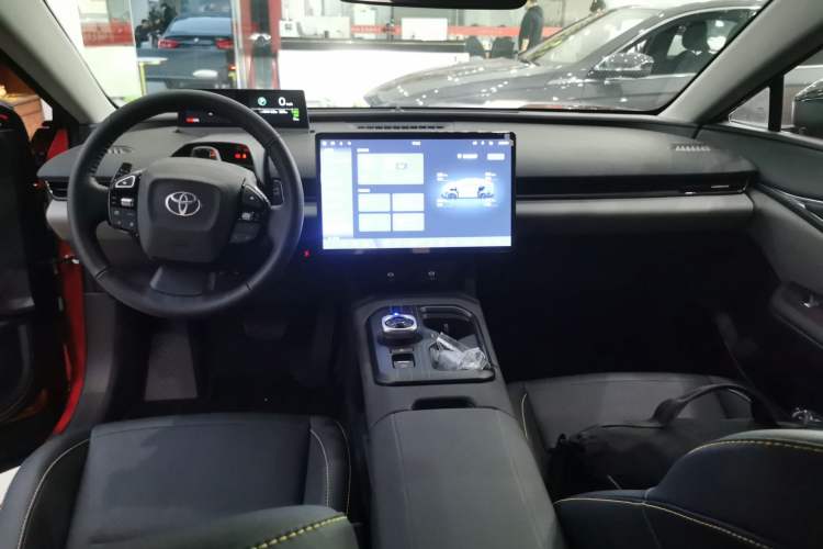Used Toyota bZ5 2025 Model 550 PRO Smart Driving Edition Center Console