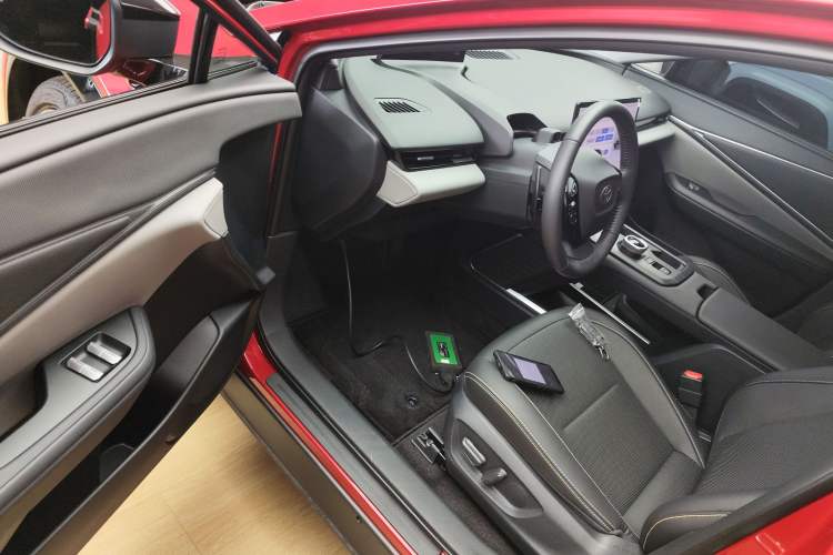 Used Toyota bZ5 2025 Model 550 PRO Smart Driving Edition Driver Seat