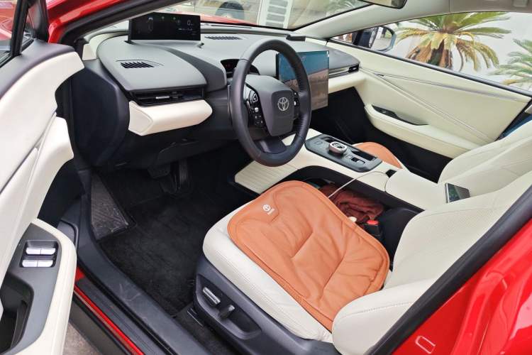 Used Toyota bZ5 2025 Model 550 PRO Smart Driving Edition Driver Seat
