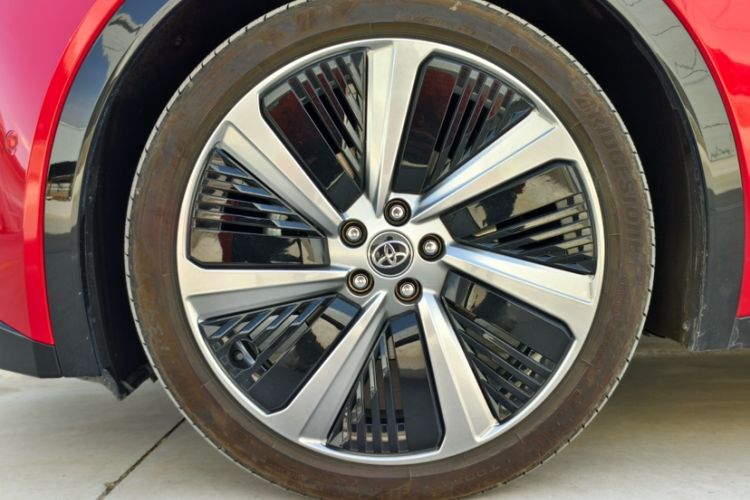 Used Toyota bZ5 2025 Model 550 PRO Smart Driving Edition Exterior 8