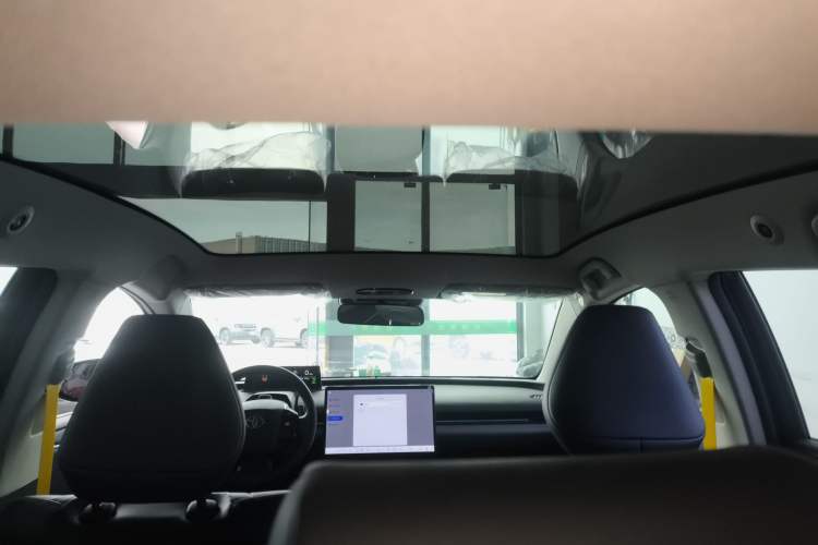 Used Toyota bZ5 2025 Model 550 PRO Smart Driving Edition Headliner