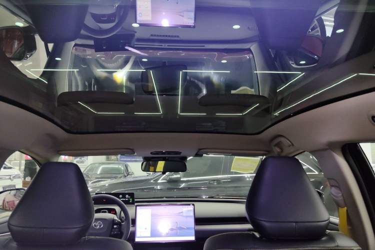 Used Toyota bZ5 2025 Model 550 PRO Smart Driving Edition Headliner