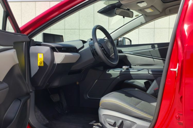 Used Toyota bZ5 2025 Model 550 PRO Smart Driving Edition Interior 6