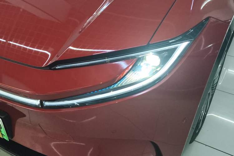 Used Toyota bZ5 2025 Model 550 PRO Smart Driving Edition Left Front Headlight