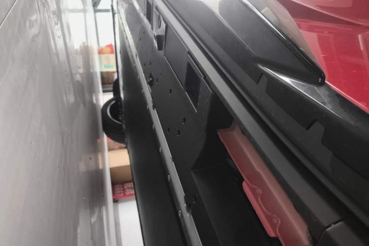 Used Toyota bZ5 2025 Model 550 PRO Smart Driving Edition Left Side Sill