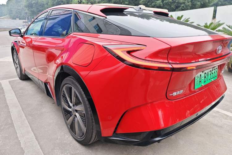 Used Toyota bZ5 2025 Model 550 PRO Smart Driving Edition Rear Left 45 Deg