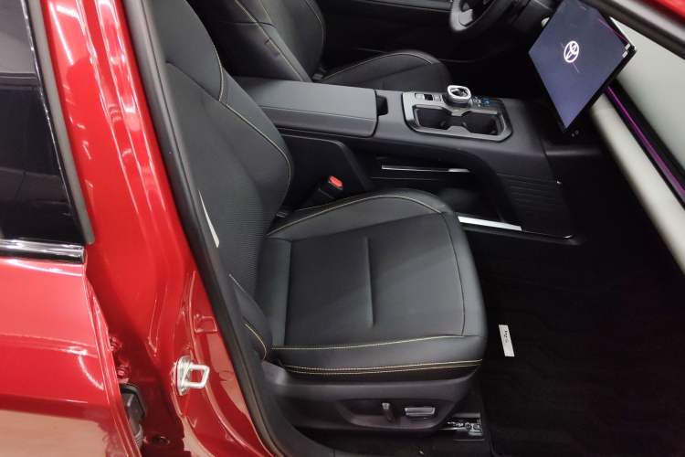 Used Toyota bZ5 2025 Model 550 PRO Smart Driving Edition Right Front Seat