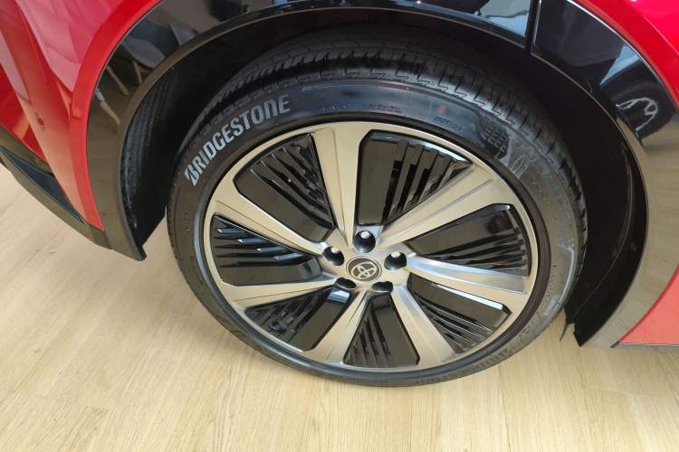 Used Toyota bZ5 2025 Model 550 PRO Smart Driving Edition Right Rear Wheel Hub