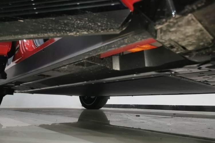 Used Toyota bZ5 2025 Model 550 PRO Smart Driving Edition Right Side Sill