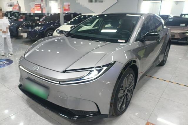 Used Toyota bZ5 2025 Model 550 PRO