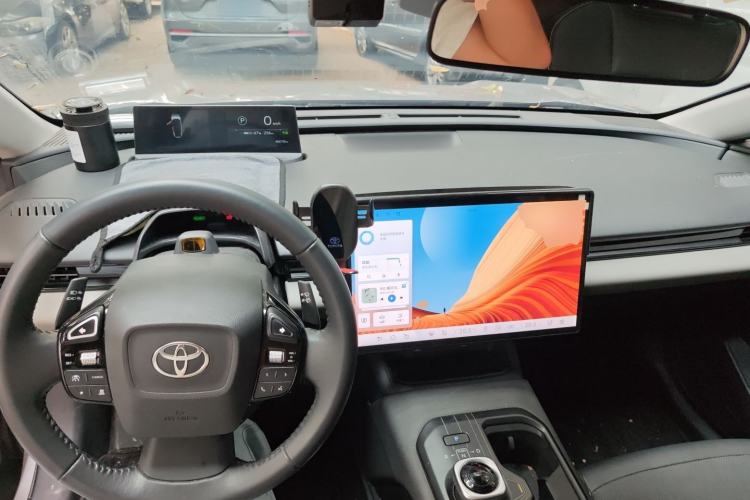 Used Toyota bZ5 2025 Model 550 PRO Center Console