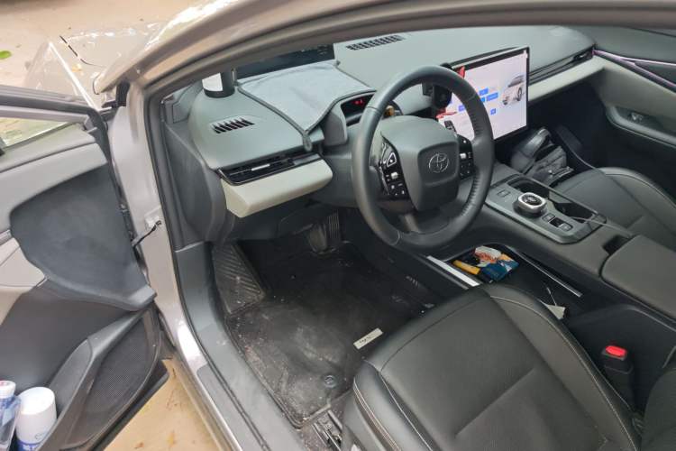 Used Toyota bZ5 2025 Model 550 PRO Driver Seat