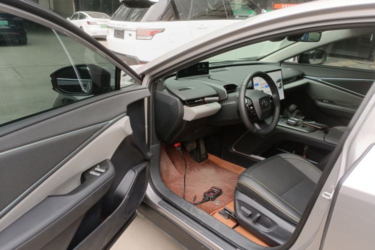 Used Toyota bZ5 2025 Model 550 PRO Interior 3