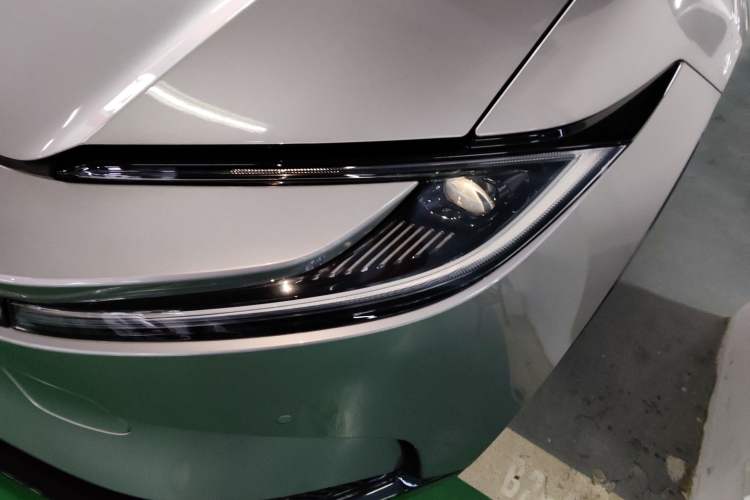 Used Toyota bZ5 2025 Model 550 PRO Left Front Headlight