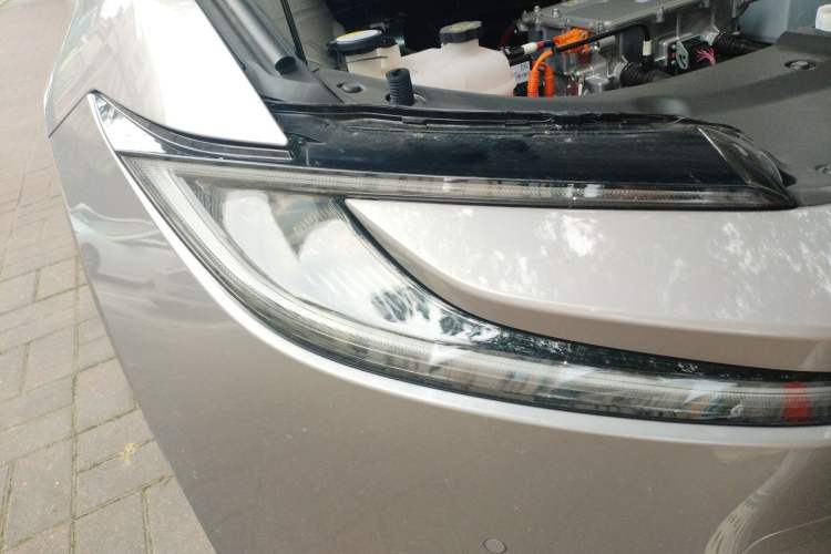 Used Toyota bZ5 2025 Model 550 JOY Right Front Headlight