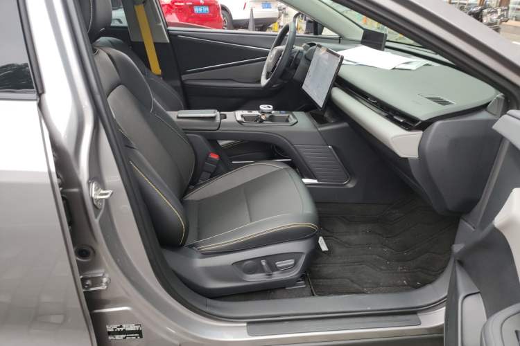 Used Toyota bZ5 2025 Model 550 PRO Right Front Seat