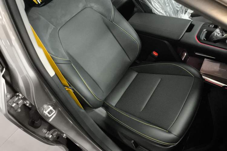Used Toyota bZ5 2025 Model 630 MAX Smart Driving Edition Right Front Seat