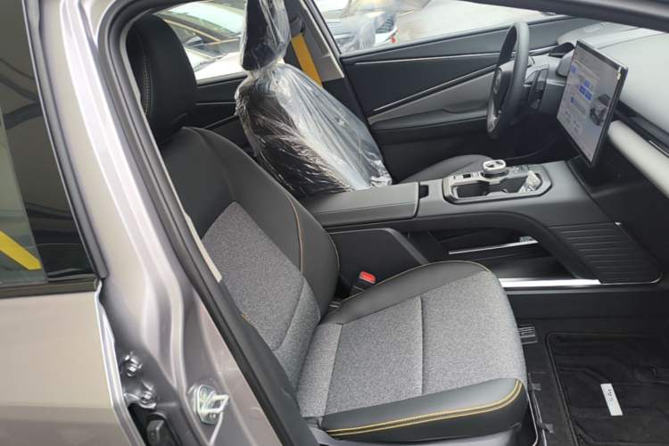 Used Toyota bZ5 2025 Model 550 JOY Right Front Seat