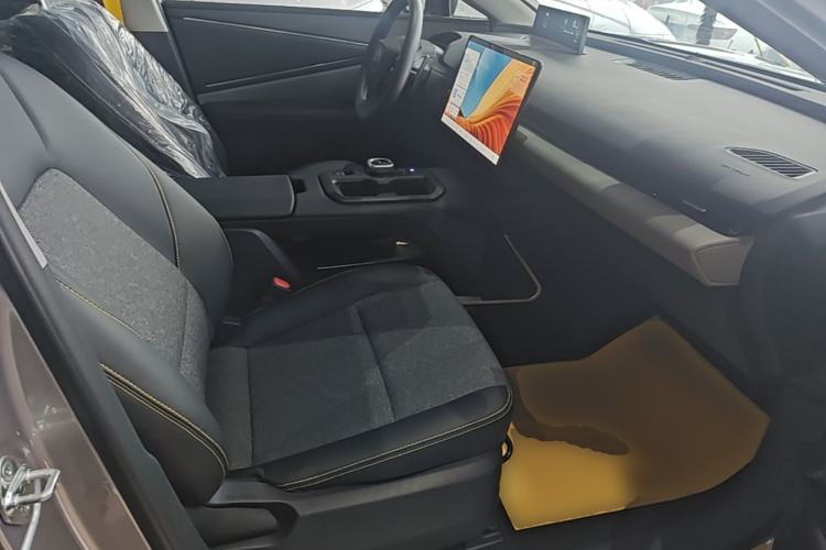 Used Toyota bZ5 2025 Model 550 JOY Right Front Seat