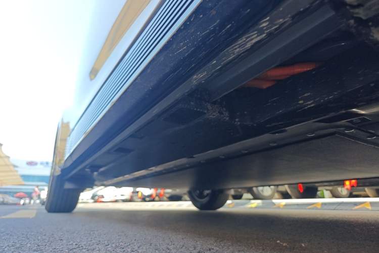 Used Toyota bZ5 2025 Model 550 JOY Right Side Sill