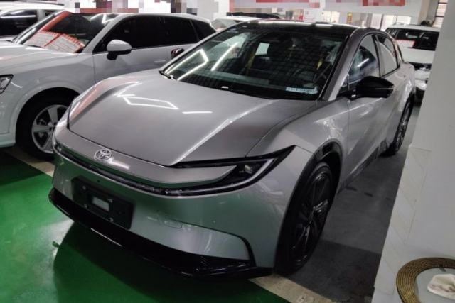 Used Toyota bZ5 2025 Model 550 PRO