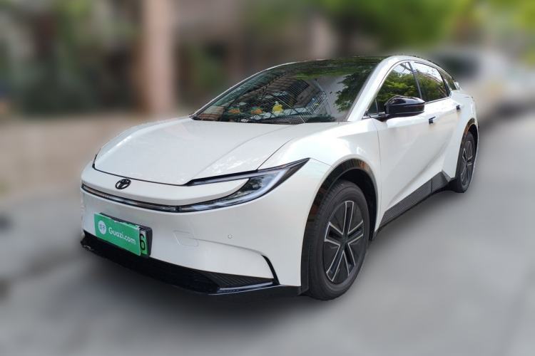 Used Toyota bZ5 2025 Model 550 JOY Guazi used car, China used car export, Used car for sale, Used cars, Cheapest cars for sale