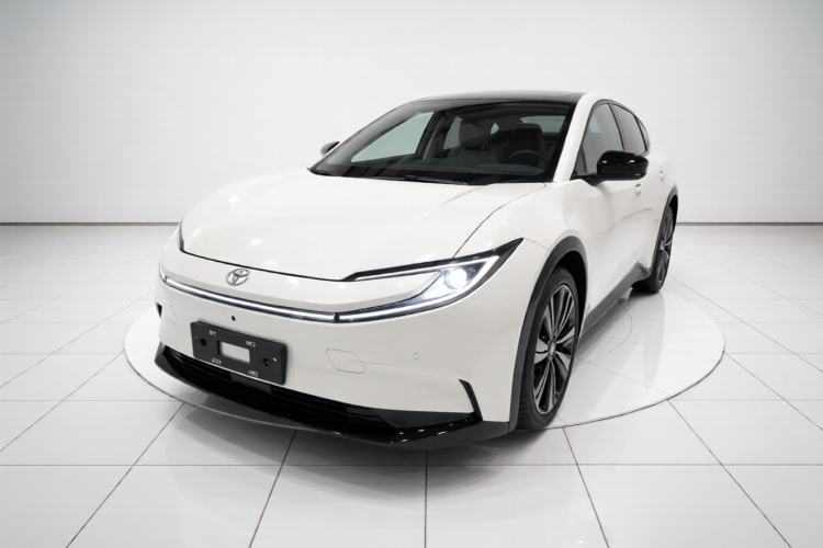 Used Toyota bZ5 2025 Model 550 PRO Guazi used car, China used car export, Used car for sale, Used  cars, Cheapest cars for sale
