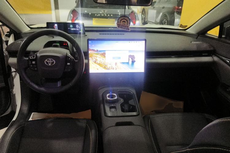 Used Toyota bZ5 2025 Model 550 PRO Smart Driving Edition Center Console