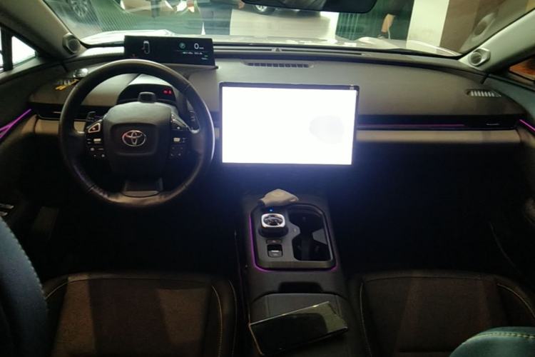 Used Toyota bZ5 2025 Model 630 MAX Smart Driving Edition Center Console